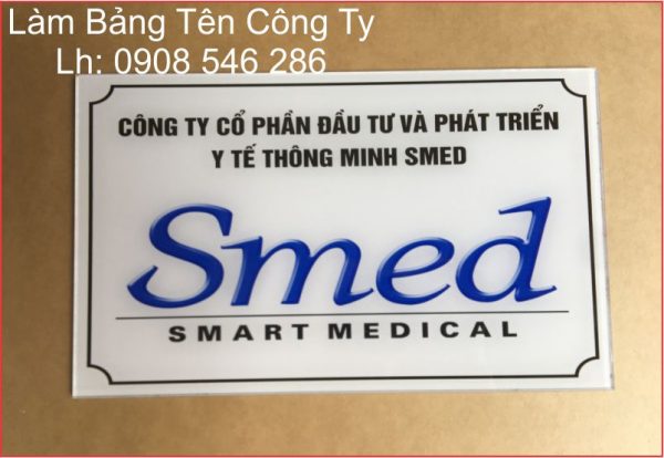 bảng tên công ty mica dán decal