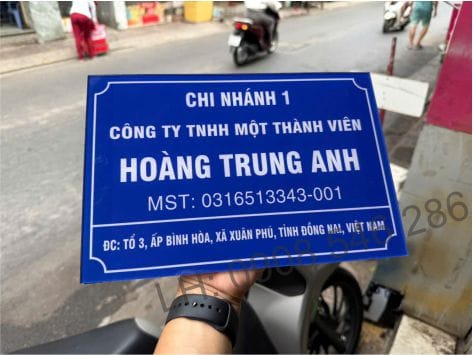 bảng hiệu mica đẹp